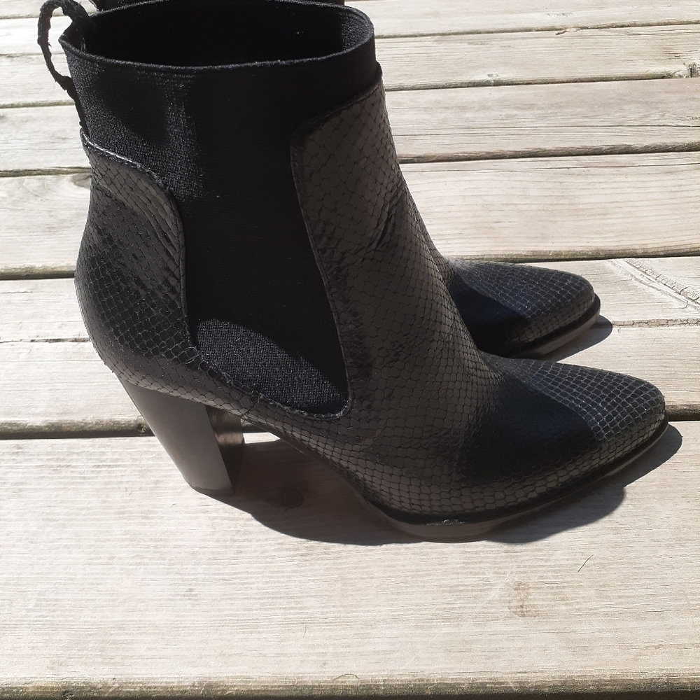 Zara booties size 9.5 black leather - Picture 5 of 5